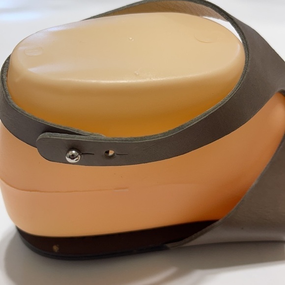 Martha Davis Pewter Flat Sandals Italy Size 7 - Picture 5 of 12